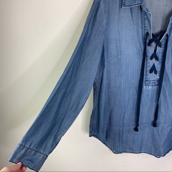 Saks Fifth Avenue Chambray Tunic Laced Neckline - Picture 3 of 10